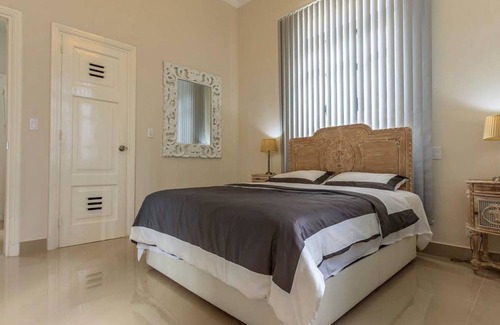 Centro Havana Apartamento | Ocean View. Great Location CENTRO HABANA