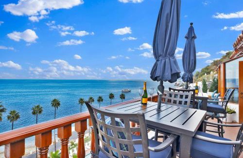 Avalon Casa | Ocean View Hamilton Cove Villa