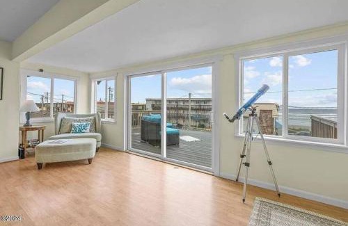 Rockaway Beach Casa | Ocean View-Hot Tub-Steps From the Beach!