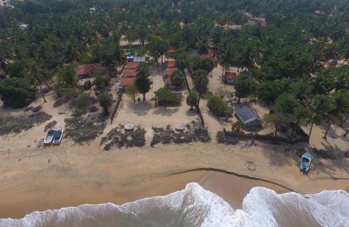 Kudawa Cama Y Desayuno | Ocean view kite surfing school
