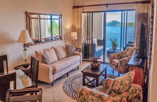 Playa Flamingo Condominio | Ocean View Luxury Condo at Flamingo Towers