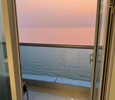 Rumailah Apartamento | Ocean View Luxury Suites