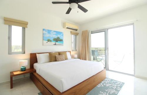 Alto Vista Apartamento | Ocean View Mansion 8 min to Palm Beach