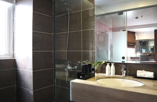 Tran Phu Beach Hotel | Ocean View Nha Trang