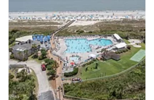 Folly Field Condominio | Ocean View, Onsite Restaurants/playground, Walkable, Secure, On Trolley Route