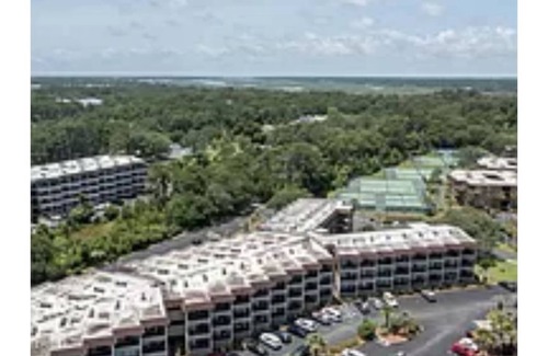 Folly Field Condominio | Ocean View, Onsite Restaurants/playground, Walkable, Secure, On Trolley Route
