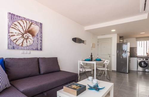 Gran Tarajal Apartamento | Ocean View Penthouse II.Primera línea de playa.Wifi & A/C. Terraza 23m2 privada.