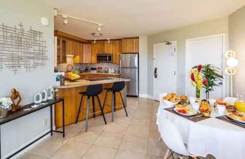 Kihei Complejo | Ocean View Penthouse: Steps to Beach, Fast Wi-Fi