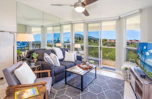 Kihei Complejo | Ocean View Penthouse: Steps to Beach, Fast Wi-Fi