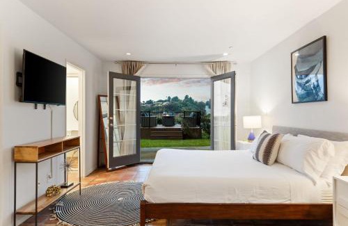 Hidden Valley Casa | Ocean View Retreat Firepit & Spacious Yard