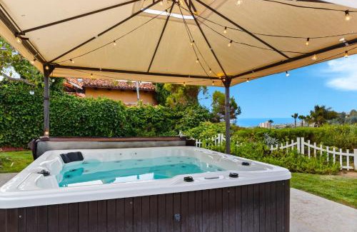 Hidden Valley Casa | Ocean View Retreat Firepit & Spacious Yard