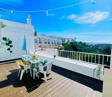 Patio Apartamento | Ocean View Skyline Apartment ‚Hakuna Matata‘