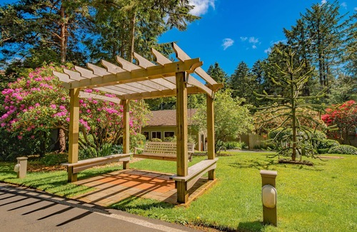 Otter Rock Apartamento | Ocean-View Suite w/2 Queen Beds