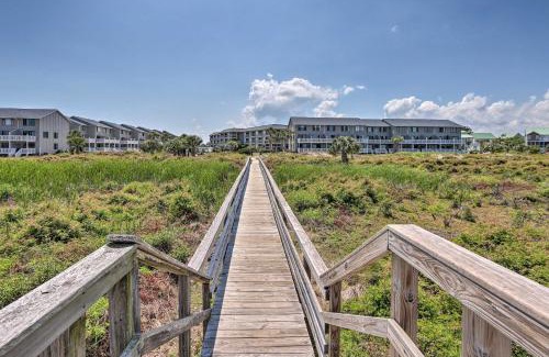 Oceanmarsh Subdivision Apartamento | Ocean-View Island Condo with Pool Pets Welcome!