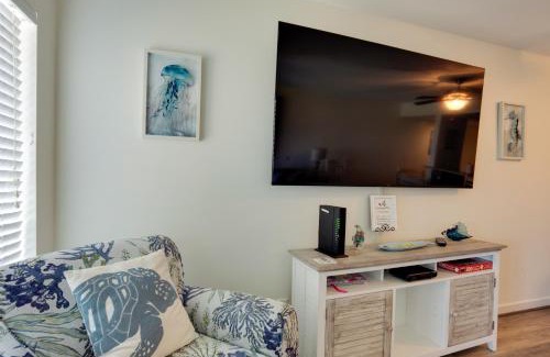 Oceanmarsh Subdivision Apartamento | Ocean-View Island Condo with Pool Pets Welcome!