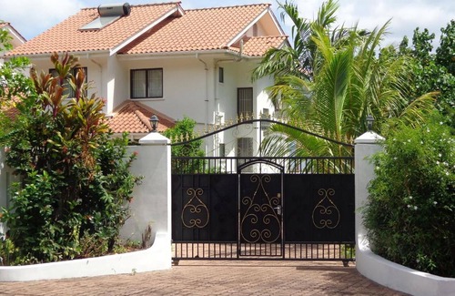 Mare Anglaise Villa | Ocean View Villa - Beauvallon Villas