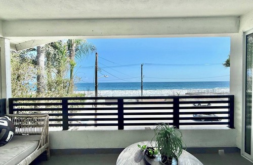 Eastern Malibu Casa | Ocean view. Walk to Carbon Beach. Comfortable upscale home with backyard.
