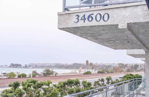 Capistrano Beach Condominio | Ocean view with bbq equipped balcony 1-bedroom condo with AC, in Dana Point