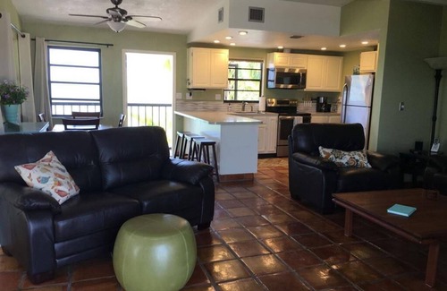 Islamorada Casa | Casa de 3 habitaciones con vista al mar y canal Dockage - 141 Ocean Ln.