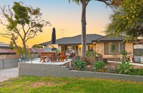 Hallett Cove Apartamento | Ocean Views Apartment 2 min walk to train & ocean