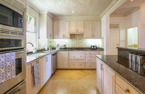 Mullins Condominio | Ocean views apt with shared rooftop pool: Beacon Hill Surf by BSL Rentals