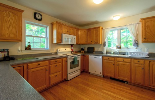 Hulls Cove Casa | Ocean Views from every room. Enjoy nearby beach and Acadia National Park
