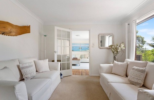 Newport Casa | Ocean Views from Newport 3 Bedroom Entertainer