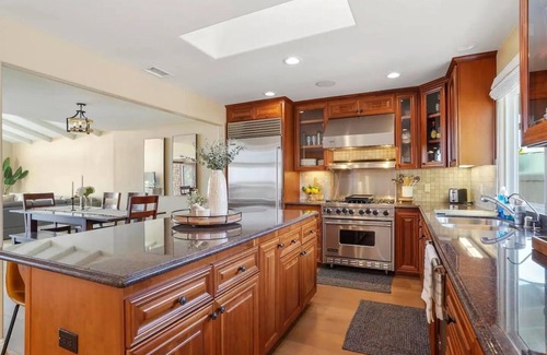 Bay Park Casa | Ocean Views! Outdoor Oasis -Hot Tub/Pool/BBQ