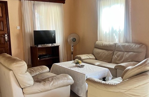 Brusubi Casa | Ocean Walk Guesthouse