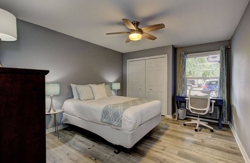 Southeast Boise Casa | Ocean Wave by Boise River