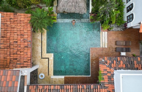 Malpaís Villa | Villa Oceana ~ Frente a la playa ~ 4 habitaciones / 4. 5 baños ~ piscina única y jacuzzi ~ lujo