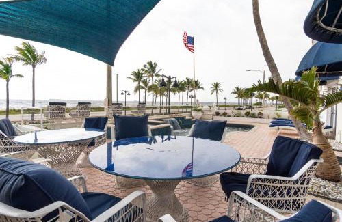 Birch Park Finger Streets Casa | Oceana Blue/Beach Front/Pool/Bar/Relax