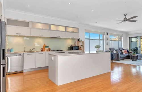 Port Noarlunga South Casa | Oceana Haven Beachside Serenity and Modern Comfort