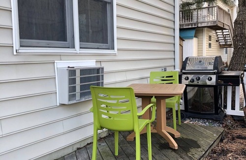 Bethany Beach Apartamento | Oceanblock & Downtown Bethany - 1 bed/1.5 bathroom with Outdoor Space and Grill