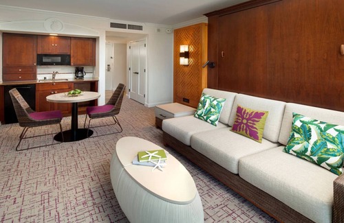 Lihue Complejo | Oceanfront - 1 Bedroom - Marriott's Kauai Beach Club - Full Resort Access