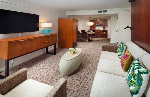 Lihue Complejo | Oceanfront - 1 Bedroom - Marriott's Kauai Beach Club - Full Resort Access