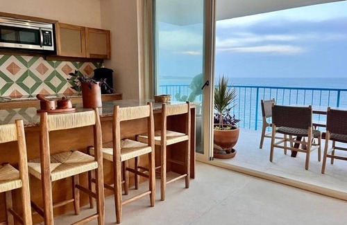 Hidalgo Condominio | Oceanfront 2-bedroom luxury at La Escondida - Relax & Enjoy!