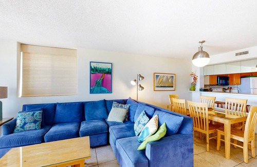 Atlantic Beach Condominio | Oceanfront, 2nd-Floor Condo with Balcony, Ocean View & Shared Hot Tub/Pools