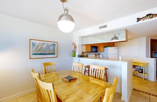 Atlantic Beach Condominio | Oceanfront, 2nd-Floor Condo with Balcony, Ocean View & Shared Hot Tub/Pools