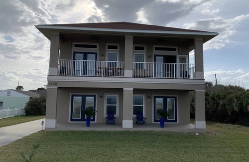 Ormond Beach Casa | Oceanfront 3-BR Beach Home with Pool