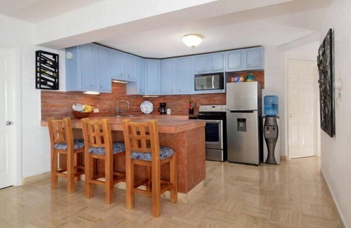 Zona Hotelera Norte Condominio | Frente al mar, 3Bdr Living, Hermosas puestas de sol, excelente snorkeling, costa norte de la ciudad