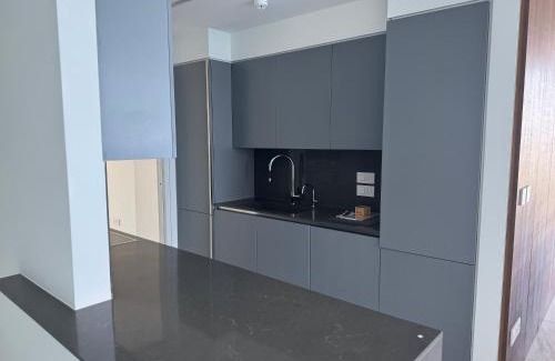 Neapolis Apartamento | Oceanfront 3BR in The One Tower, Limassol