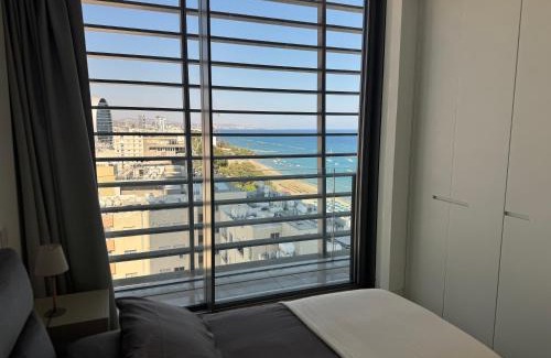 Neapolis Apartamento | Oceanfront 3BR in The One Tower, Limassol