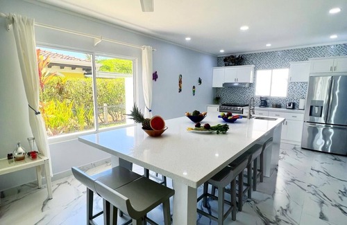Playa Hermosa Villa | Villa 3BR frente al mar con piscina privada en Playa Hermosa a solo 5 minutos de Jaco