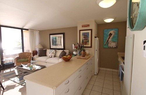 Kihei Condominio | Sugar Beach Resort 619: Many upgrades throughout this 1 Br Penthouse Condo