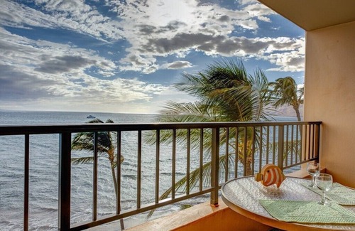 Kihei Condominio | Sugar Beach Resort 619: Many upgrades throughout this 1 Br Penthouse Condo