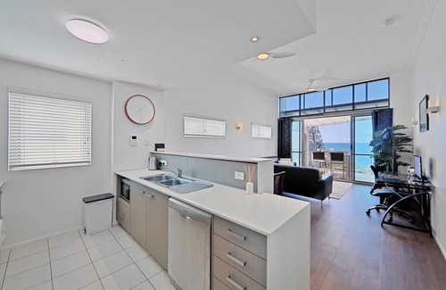 Bargara Apartamento | Oceanfront apartment. Look at that view!