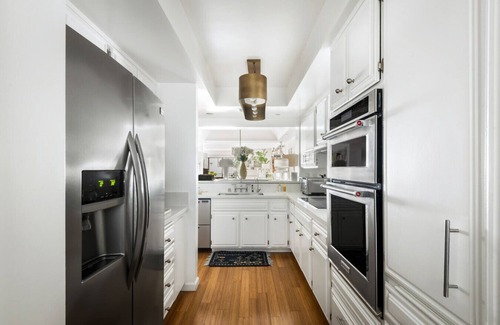 Ocean Park Apartamento | Oceanfront Artist’s Retreat | Santa Monica Luxury