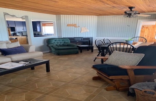 Salisbury Beach Cabaña | Oceanfront beach house with spacious deck!
