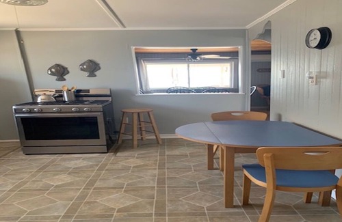 Salisbury Beach Cabaña | Oceanfront beach house with spacious deck!